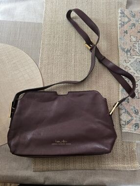 India Hicks Deep Plum Leather Shoulder Crossbody *read